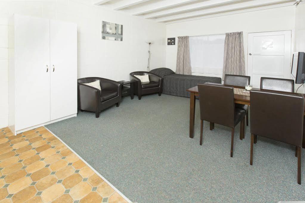Marina Court Motel & Apartments Whangarei Exteriör bild